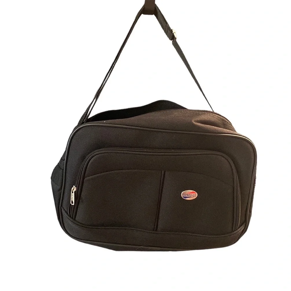 American Tourister carry on bag